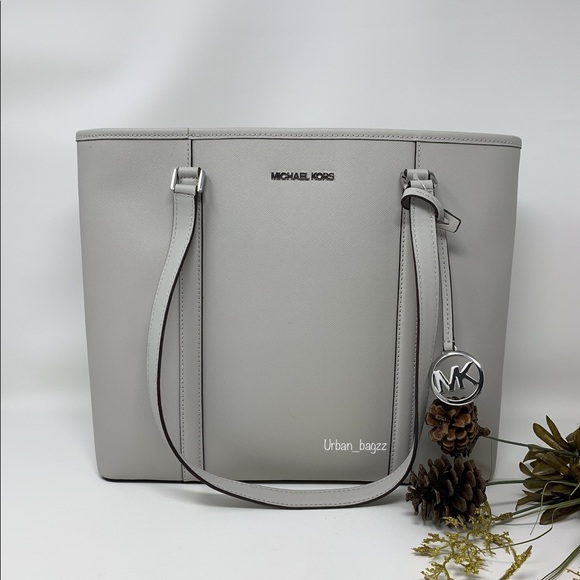 Michael Kors Sady Medium Tote - Picture 2 of 11